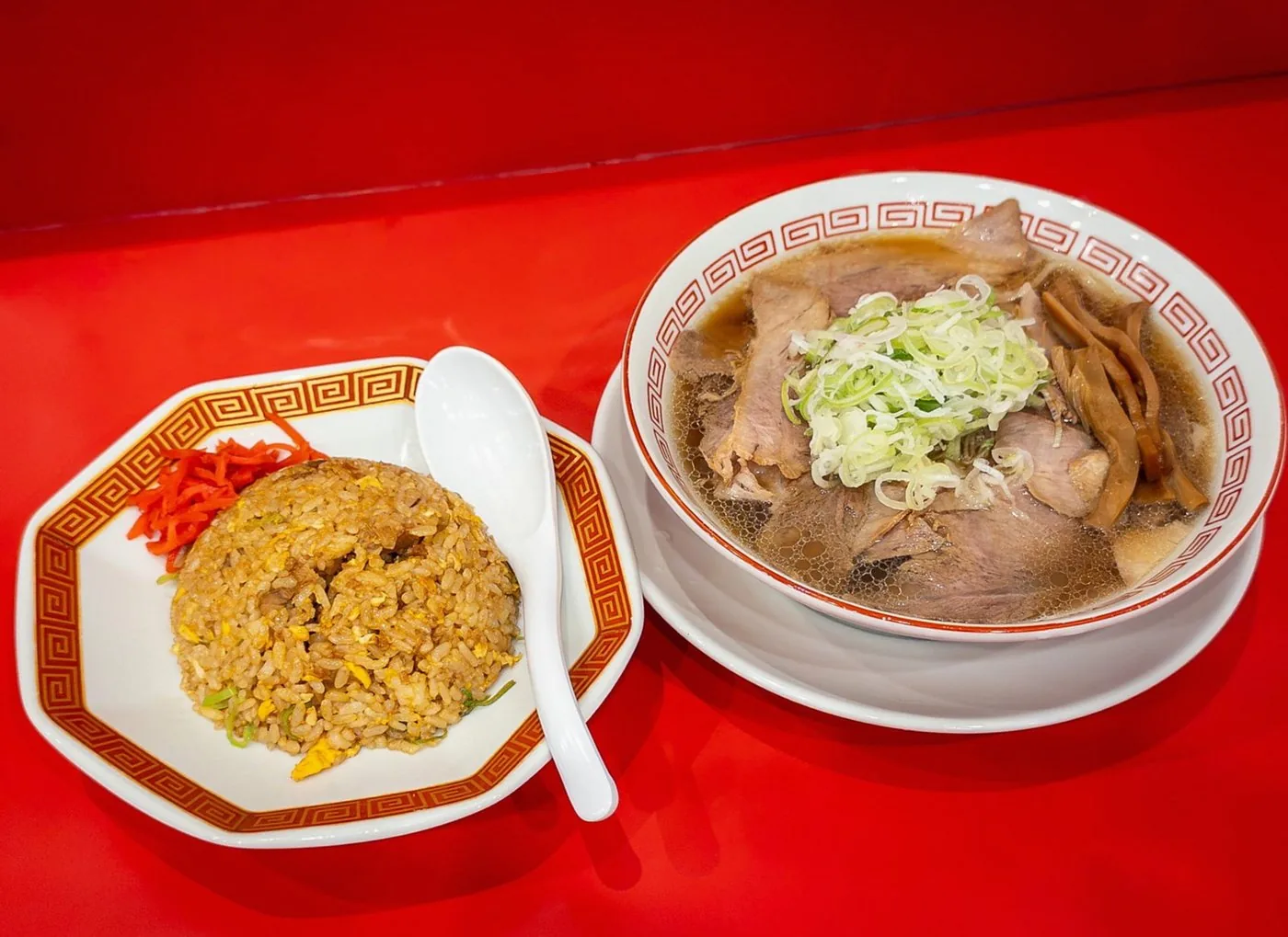 ニッポン“チャーラー”の旅